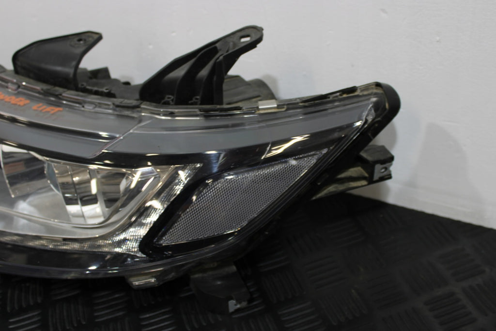 Frontscheinwerfer Mitsubishi Outlander III 8301C8-53 Links Headlight SCH8538687052cd