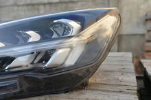 Laden Sie das Bild in den Galerie-Viewer, Frontscheinwerfer Ford Focus JX7B-13E015CE JX7B13E015 LED Links Headlight