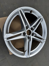 Load image into Gallery viewer, 1x Alufelge 18 Zoll 8.0" 5x112 40ET 8W0601025EC Audi A4 Rim Wheel FEL3567967657qf