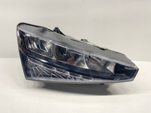 Laden Sie das Bild in den Galerie-Viewer, Frontscheinwerfer Skoda Scala 657941016 LED Rechts Scheinwerfer Headlight SCH7939531815lo