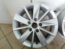 Load image into Gallery viewer, 1x Alufelge 15 Zoll 6.0&quot; 5x112 43ET 5GO601025AA VW Golf Rim Wheel