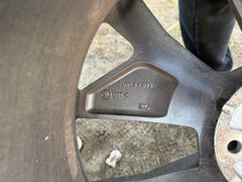 Load image into Gallery viewer, 1x Alufelge 21 Zoll 8.5" 5x112 40ET 5LA601025M Skoda Enyaq Rim Wheel FEL7885770412st