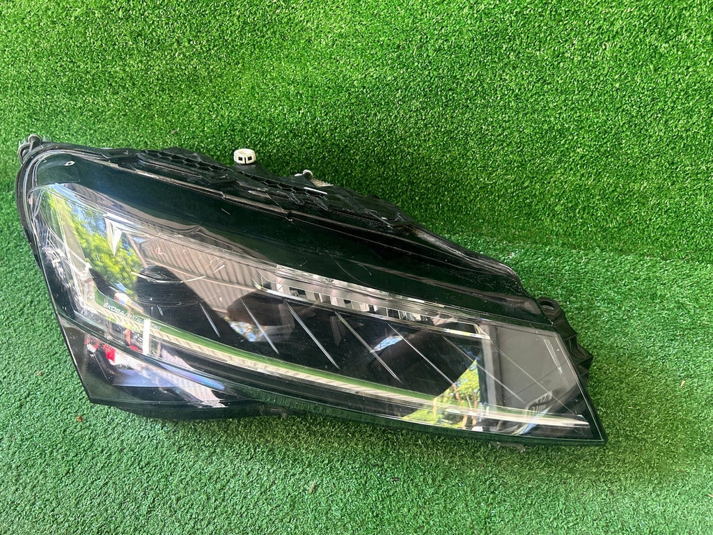 Frontscheinwerfer Skoda Superb III 3V1941016D Rechts Scheinwerfer Headlight