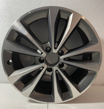 Laden Sie das Bild in den Galerie-Viewer, 1x Alufelge 18 Zoll 7.5" 5x112 52ET A4474015300 Mercedes-Benz Vito W447 FEL2614688584yk