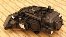 Load image into Gallery viewer, Frontscheinwerfer Audi A3 8V0941031 Xenon Links Scheinwerfer Headlight