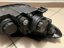 Load image into Gallery viewer, Frontscheinwerfer Hyundai I30 92101-2R000 Links Scheinwerfer Headlight