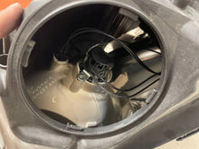 Laden Sie das Bild in den Galerie-Viewer, Frontscheinwerfer Mercedes-Benz W212 2128208361 Rechts Scheinwerfer Headlight SCH7573780583jp