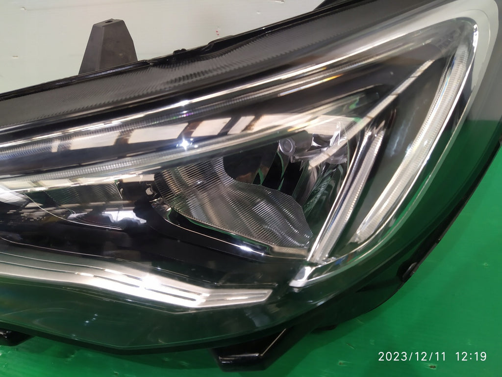 Frontscheinwerfer Opel Grandland X YP00015780 LED Ein Stück (Rechts oder Links) SCH3232325542lr