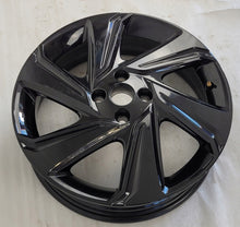 Laden Sie das Bild in den Galerie-Viewer, 1x Alufelge 17 Zoll 5.0&quot; 4x100 40ET PW457-0H015 Toyota Aygo Rim Wheel