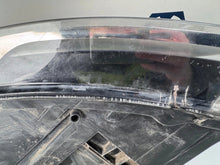 Laden Sie das Bild in den Galerie-Viewer, Frontscheinwerfer Audi Q7 Xenon Rechts Scheinwerfer Headlight