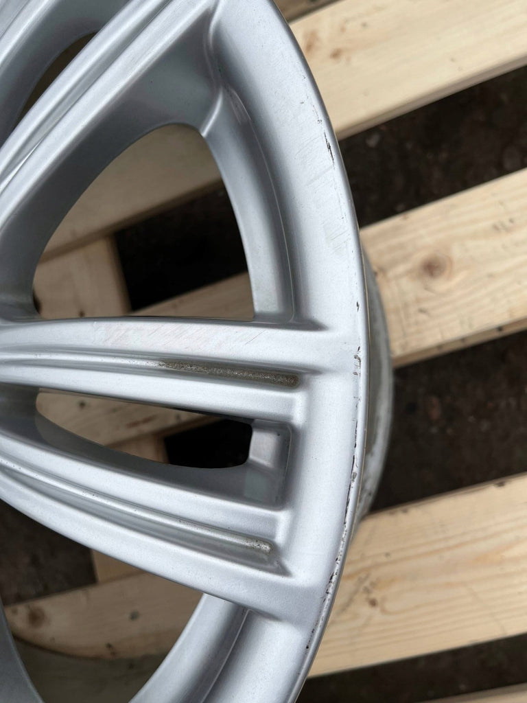 1x Alufelge 17 Zoll 8.0" 5x120 53ET Glanz Silber 7845851 BMW 1 F21 F20 Rim Wheel FEL7550371308jj
