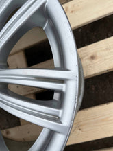 Load image into Gallery viewer, 1x Alufelge 17 Zoll 8.0" 5x120 53ET Glanz Silber 7845851 BMW 1 F21 F20 Rim Wheel FEL7550371308jj