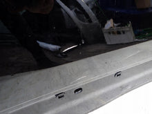 Laden Sie das Bild in den Galerie-Viewer, Tür Mercedes-Benz Glb X247 1102 Hinten Rechts Zum Streichen Door Porta Porte