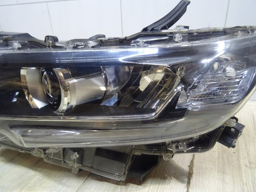 Frontscheinwerfer Toyota Land Cruiser LED Ein Stück (Rechts oder Links)