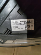 Laden Sie das Bild in den Galerie-Viewer, Frontscheinwerfer Mercedes-Benz Sprinter A9109060000 Links Headlight SCH9495633947on