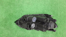 Laden Sie das Bild in den Galerie-Viewer, Frontscheinwerfer VW Touran 5TB941005A Links Scheinwerfer Headlight