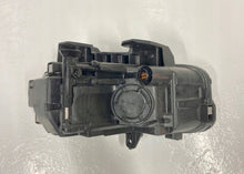 Laden Sie das Bild in den Galerie-Viewer, Frontscheinwerfer Hyundai Kona Ein Stück (Rechts oder Links) Headlight SCH9651687881gi