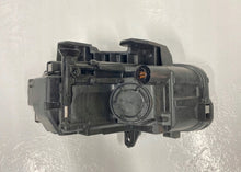 Load image into Gallery viewer, Frontscheinwerfer Hyundai Kona Links Scheinwerfer Headlight SCH9651687881gi