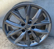 Load image into Gallery viewer, 1x Alufelge 17 Zoll 7.0&quot; 5x112 34ET 80A601025J Audi Q5 Rim Wheel