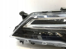 Laden Sie das Bild in den Galerie-Viewer, Frontscheinwerfer Seat C-Hr 576941773 81110-F4170-00 Full LED Rechts oder Links