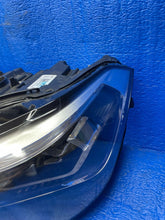 Laden Sie das Bild in den Galerie-Viewer, Frontscheinwerfer BMW F48 5A01177 Ein Stück (Rechts oder Links) Headlight