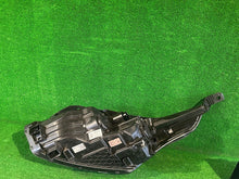 Load image into Gallery viewer, Frontscheinwerfer Kia Ceed J792111020 Rechts Scheinwerfer Headlight