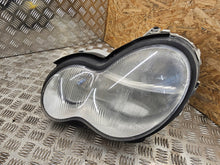 Laden Sie das Bild in den Galerie-Viewer, Frontscheinwerfer Mercedes-Benz W203 1305235458 1307329072 Links Headlight SCH5196122191cg