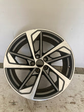 Load image into Gallery viewer, 1x Alufelge 19 Zoll 8.5" 5x112 38ET Glanz Grau 83A601025 Audi Q3 Mg Rim Wheel FEL4298138021mq
