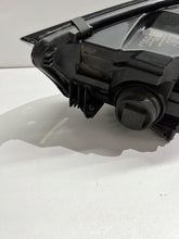 Laden Sie das Bild in den Galerie-Viewer, Frontscheinwerfer Audi A4 B9 8W0941034 Rechts Scheinwerfer Headlight SCH5628482441wf