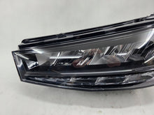 Laden Sie das Bild in den Galerie-Viewer, Frontscheinwerfer Skoda Fabia IV 6VB941015 Links Scheinwerfer Headlight SCH5512345023ci