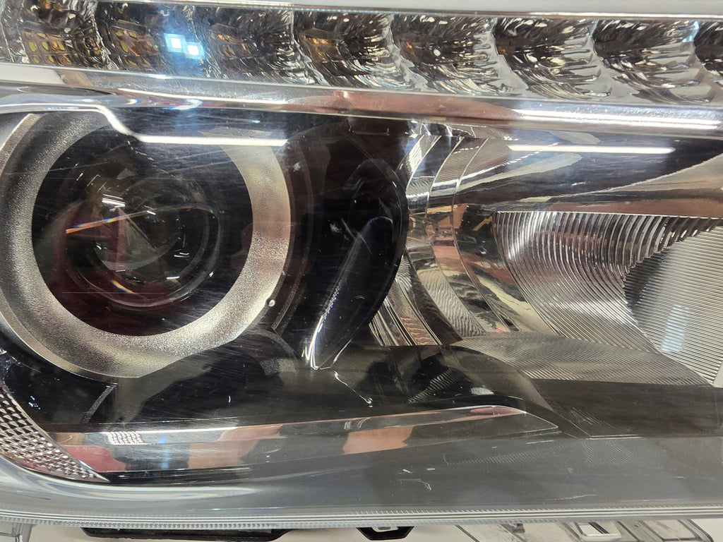 Frontscheinwerfer Toyota Hilux VIII LED Rechts Scheinwerfer Headlight SCH5366679904im