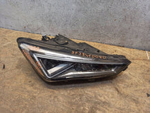 Laden Sie das Bild in den Galerie-Viewer, Frontscheinwerfer Seat Tarraco 5FJ941008D LED Rechts Scheinwerfer Headlight SCH6261303203rr