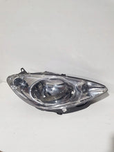 Laden Sie das Bild in den Galerie-Viewer, Frontscheinwerfer Peugeot 1007 89008981 Rechts Scheinwerfer Headlight SCH2161098567bj