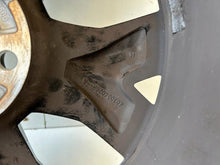 Load image into Gallery viewer, 1x Alufelge 16 Zoll 6.5" 4x100 403004026R 403009410R Dacia Sandero Rim Wheel FEL2296623310au