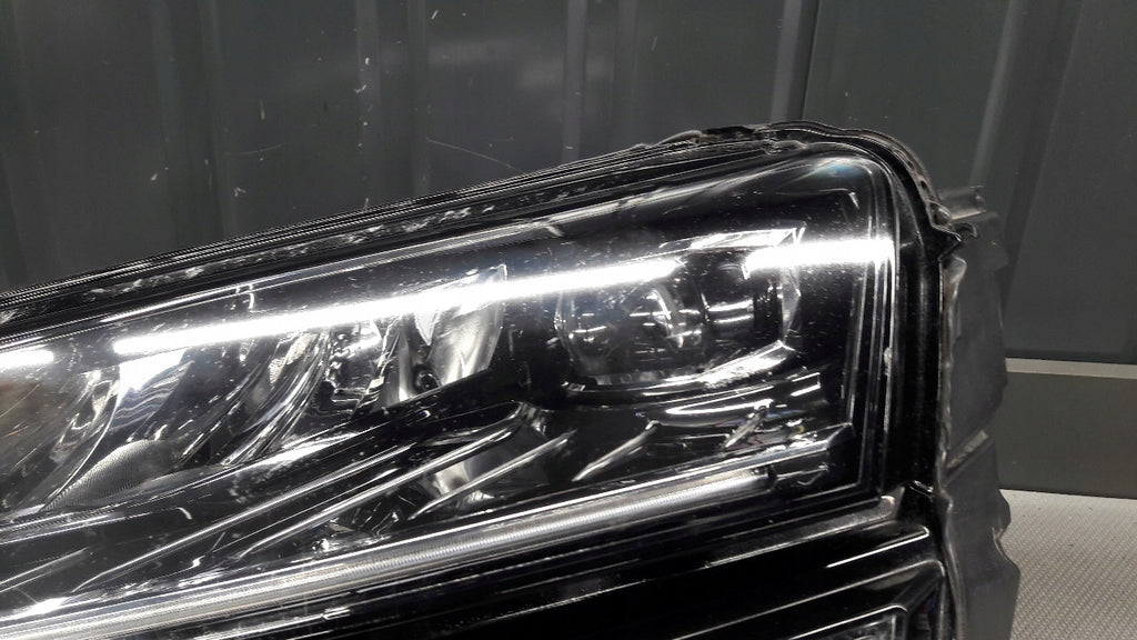 Frontscheinwerfer Skoda Karoq 57B941015D LED Links Scheinwerfer Headlight SCH1485630490dk