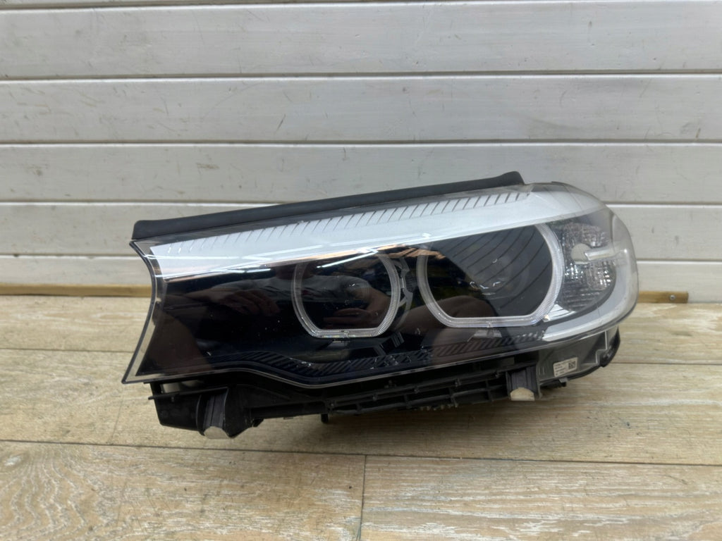Frontscheinwerfer BMW G31 G30 7483536 7483535 LED Ein Stück (Rechts oder Links) SCH4121503648eh