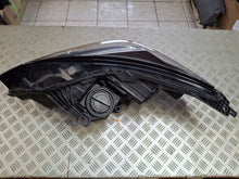Laden Sie das Bild in den Galerie-Viewer, Frontscheinwerfer Opel Astra 39195689BSP Rechts Scheinwerfer Headlight SCH5120233038yl