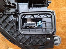 Laden Sie das Bild in den Galerie-Viewer, Frontscheinwerfer Mercedes-Benz W247 A2479064205KZ LED Rechts Headlight SCH9941854734ql