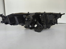 Laden Sie das Bild in den Galerie-Viewer, Frontscheinwerfer Mazda IV Yaris 24-K0-8 Full LED Links Scheinwerfer Headlight