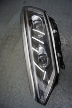Load image into Gallery viewer, Frontscheinwerfer VW Passat B8 3G1941082P Rechts Scheinwerfer Headlight SCH3147435115ms