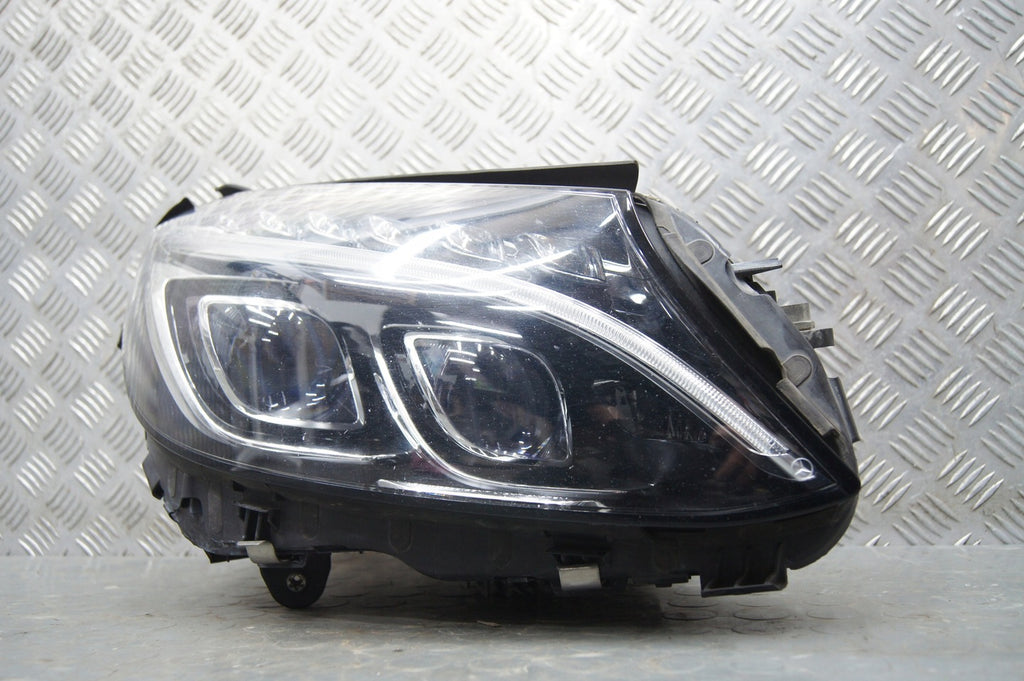 Frontscheinwerfer Mercedes-Benz W205 A2058203061 A2058202961 Full LED Ein Satz SCH6790254559oe