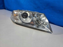 Laden Sie das Bild in den Galerie-Viewer, Frontscheinwerfer Skoda Octavia II 103419012607 Xenon Rechts Headlight SCH2624302470bp