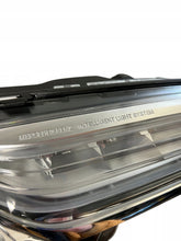 Laden Sie das Bild in den Galerie-Viewer, Frontscheinwerfer Mercedes-Benz X204 W204 A2048202439 Xenon Rechts Headlight SCH1421015314yi