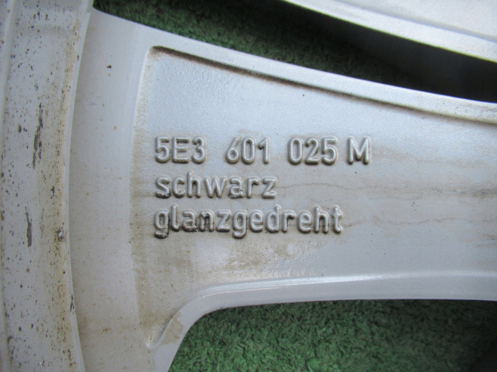 1x Alufelge 18 Zoll 7.5" 5x112 48ET Glanz Silber 5E3601025 Skoda Octavia 5e3 FEL8327799491hu