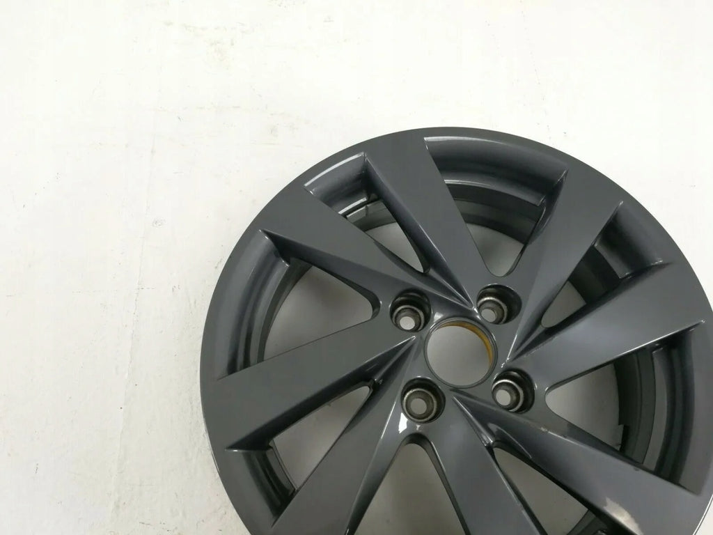 1x Alufelge 15 Zoll 5.5" 4x100 41ET Glanz Silber 1SL601025A Seat Mii Rim Wheel FEL1679363722lw