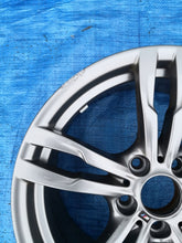 Laden Sie das Bild in den Galerie-Viewer, 1x Alufelge 18 Zoll 8.5" 5x120 47ET Glanz Grau 7852492 BMW 3 F30 F32 Rim Wheel FEL2613839830mr