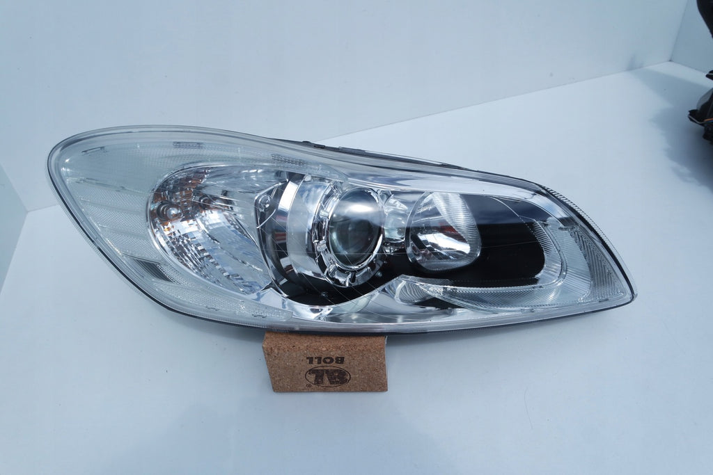 Frontscheinwerfer Volvo C30 0301255202 0301255201 Ein Stück (Rechts oder Links) SCH9883946764xk
