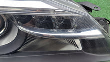 Load image into Gallery viewer, Frontscheinwerfer Toyota Yaris LED Rechts Scheinwerfer Headlight