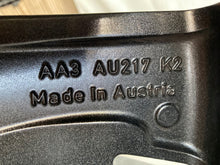 Load image into Gallery viewer, 1x Alufelge 20 Zoll 9.0" 5x112 38ET Glanz Graphit 4KE601025AA Audi E-Tron Mg FEL2300430630er