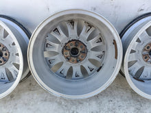 Laden Sie das Bild in den Galerie-Viewer, 4x Alufelge 17 Zoll 6.5&quot; 5x108 43ET GX73-1007-UA Jaguar Rim Wheel